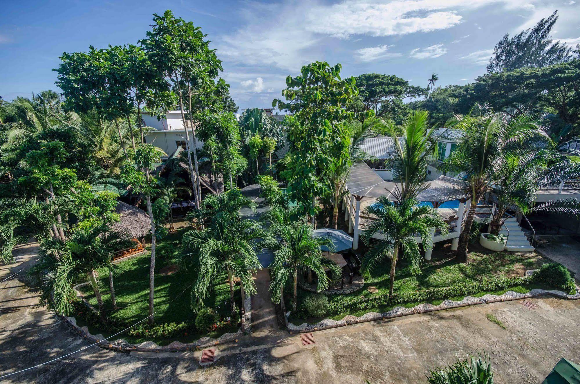Reddoorz Premium @ Abueg Road Extension Puerto Princesa Dış mekan fotoğraf