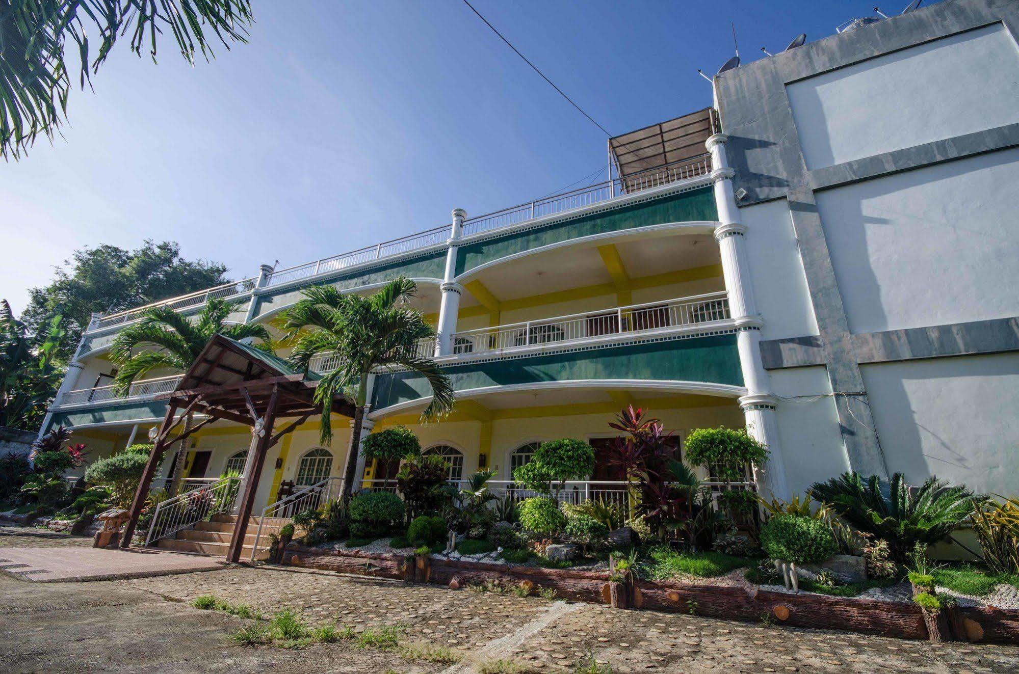 Reddoorz Premium @ Abueg Road Extension Puerto Princesa Dış mekan fotoğraf
