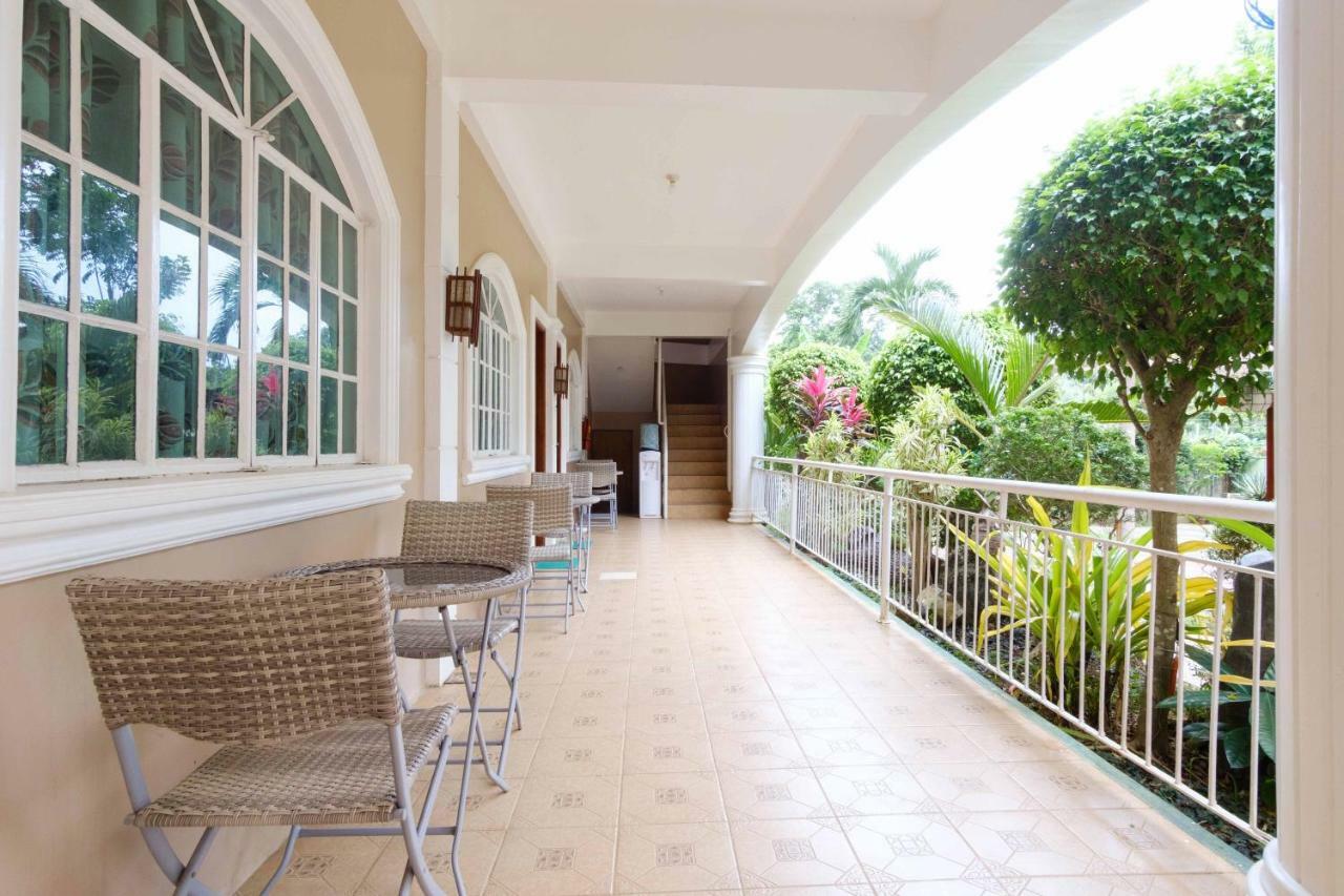 Reddoorz Premium @ Abueg Road Extension Puerto Princesa Dış mekan fotoğraf